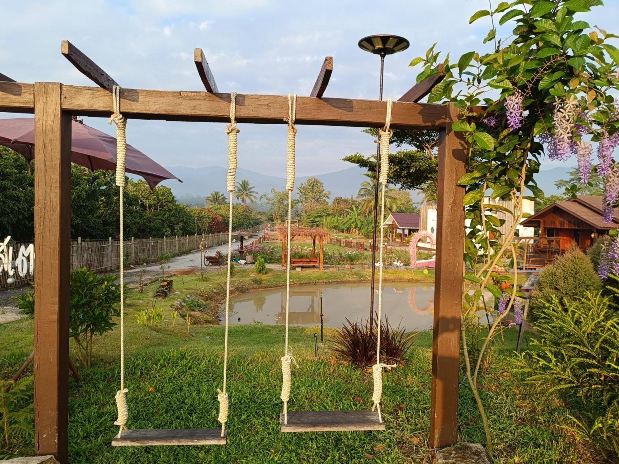 ม่วนใจ๋ปันสุข โฮมสเตย์แอนคาเฟ่ Muanjai Punsuk Homestay And Cafe Chom Thong Exterior photo